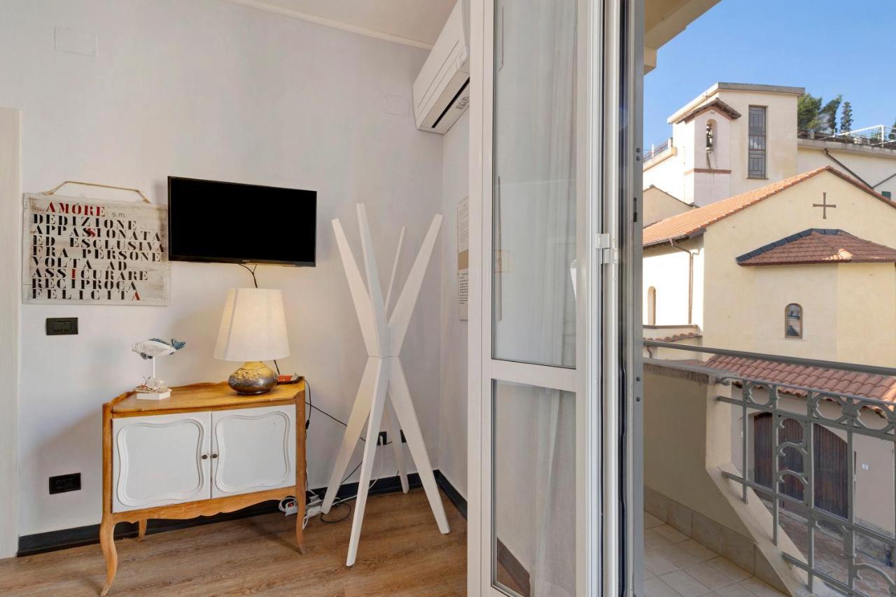 4 Passi Mare Apartment Finale Ligure Exterior photo